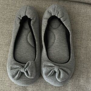 NWOT Therapeutic gray baby doll flat foam padded slippers size M sizes 6.5-7.5